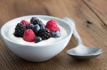 berries-yoghurt